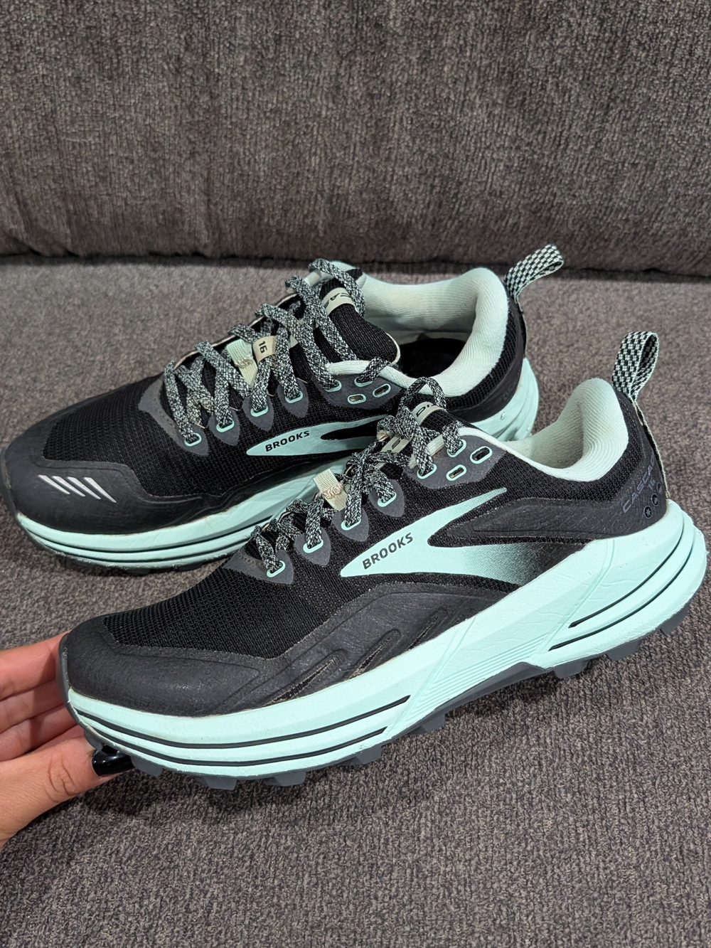 Brooks Women’s Black & Mint Green Trail Sneakers